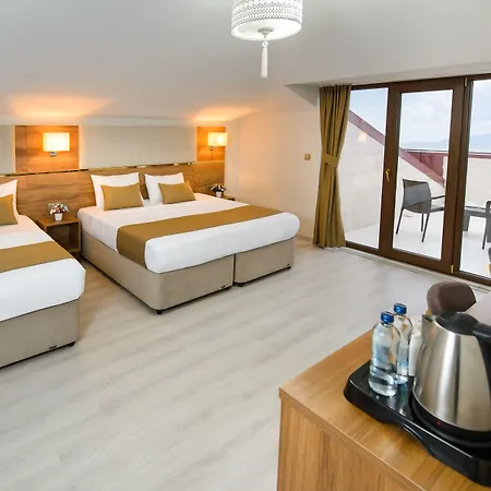 White House Hotel 3*