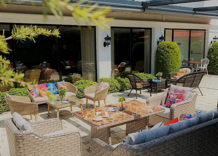 酒店 White House 3*