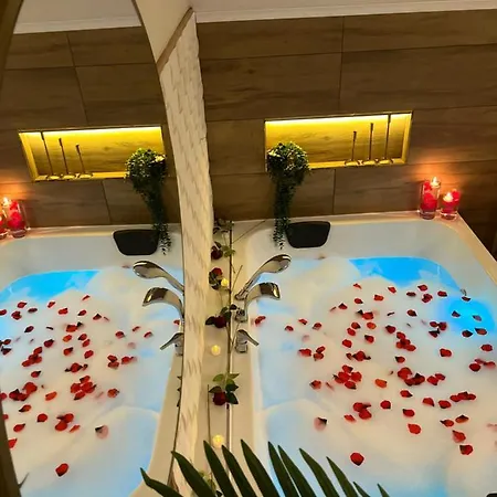 White House 酒店 3*