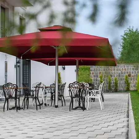 White House 酒店 3*