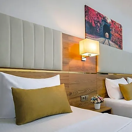 Otel White House 3*