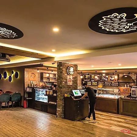White House 3* Trabzon