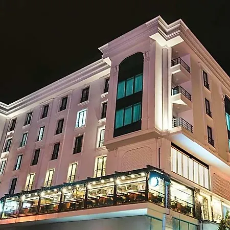 Hotel White House 3*