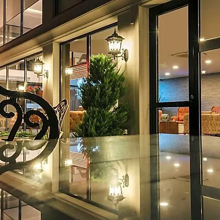 White House 3* Trabzon