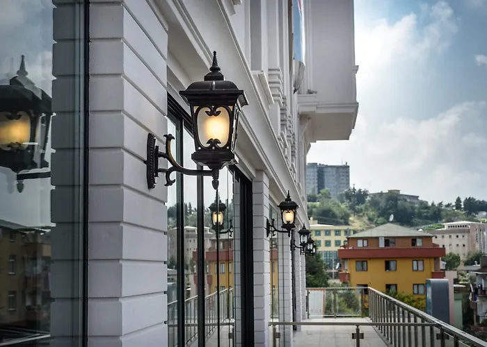 Hotel White House 3*