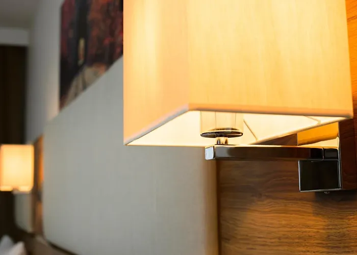 Hotel White House 3*